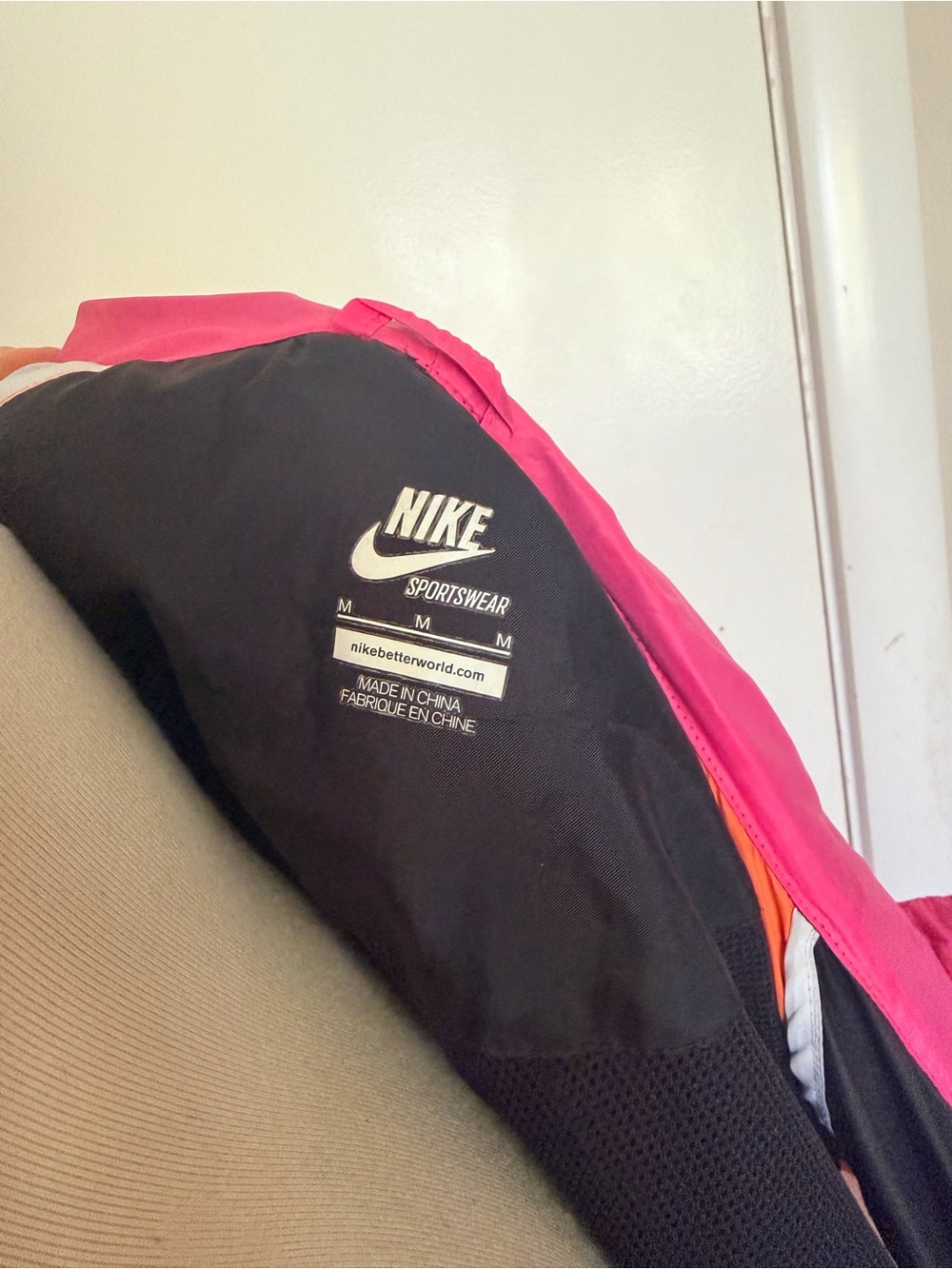 NIKE Windbreaker women Medium - Picture 4 of 5
